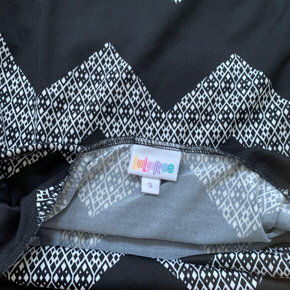 LuLaRoe Womens Black & White Chevron Print Skirt S - Picture 6 of 6